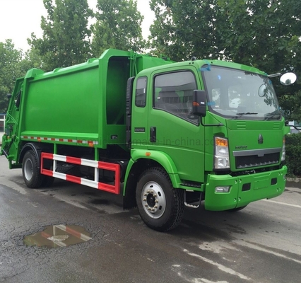 Sinotruk HOWO 4X2 Small 5 Ton 3 Ton Compactor Garbage Truck with 9726ml Displacement