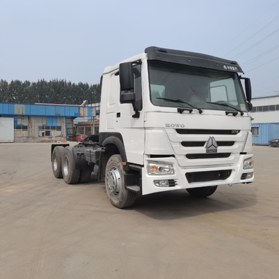 Used Sinotruck Tractor Unit with D12.42-20 Engine and Techinical Spare Parts Support