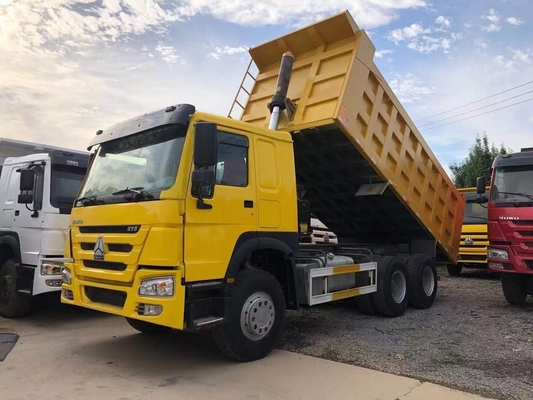 HOWO 6X4 25 Ton 30ton Big Dumper Truck with One Sleeper and 300L Fuel Tanker Capacity