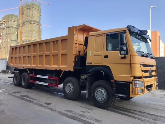 ISO Certified 12 Wheeler 8X4 Sinotruck 40 Cubic Meters Tipper Truck with Front Axle Hf9