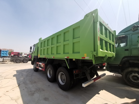 15 Ton Tipper Truck in Sinotruk Angola with Radial Tire Design and Engine Capacity＞8L