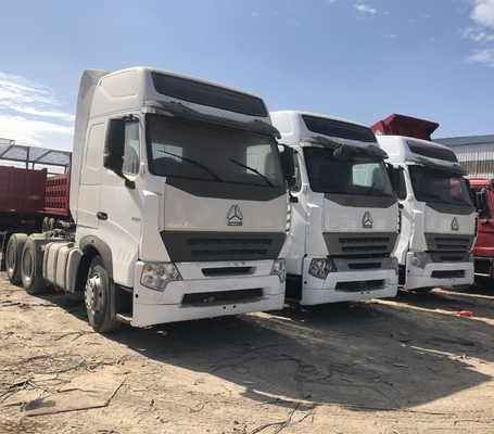 Customized Request Used Sinotruk HOWO 6X4 Tractor Truck with Customization Option