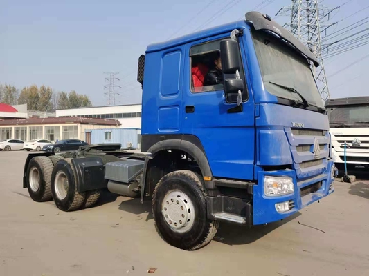 Sinotruk HOWO Tractor Truck Head 371-450HP 6X4 Hw19710 Gearbox and Versatile Features