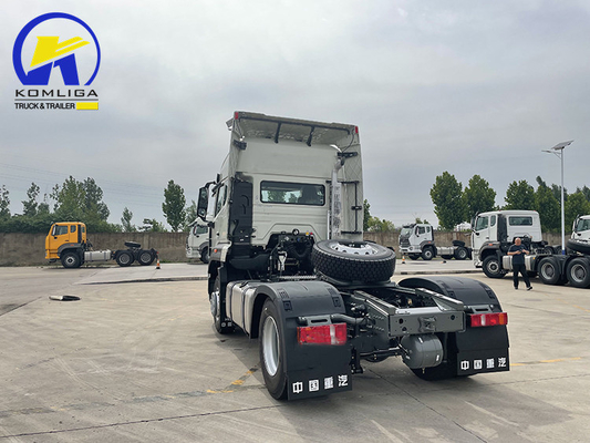 Sinotruk HOWO 4X2 4X4 Prime Mover 6wheels Semi Trailer Tractor Head Truck with Tires