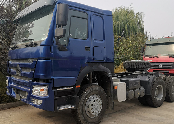 Steering and Hw76 Cab Features in Sinotruk HOWO 6X4 Tractor Truck