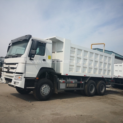 Sinotruk HOWO Truck 20 Cubic Meters Dump Truck for ≤5 Seats and 2 Rear Axle Sets