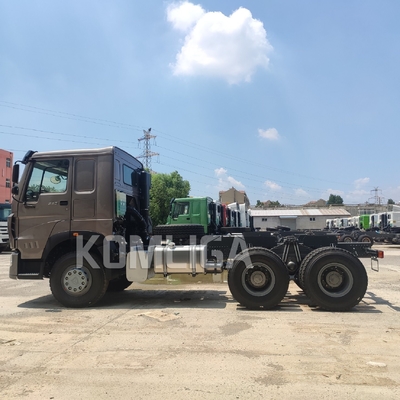 Sinotruk HOWO 6X4 Heavy Duty Tractor Truck with and Loading Capacity of 40-60 Tons