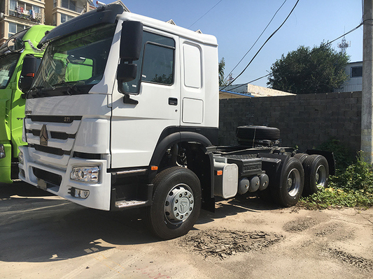 Sinotruk HOWO Tractor Head Truck for Trailer Engine Capacity＞8L Traction Base Optional