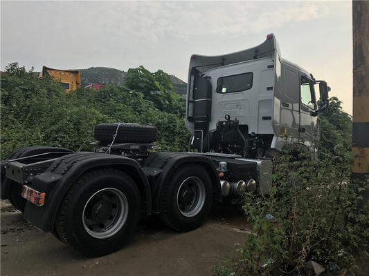10 Wheels Towing Truck 6×4 Drive Wheel HOWO A7 Head Tractor Truck with Optional Features