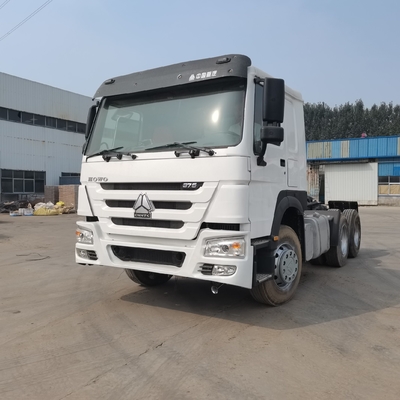 Used Sinotruk HOWO 6X4 375HP Heavy Duty Tractors Trucks with Engine Capacity of ＞8L