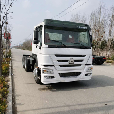 Sinotruck HOWO 6X4 Prime Mover Head for Trailer Manual Transmission Type 6800*2500*3200mm