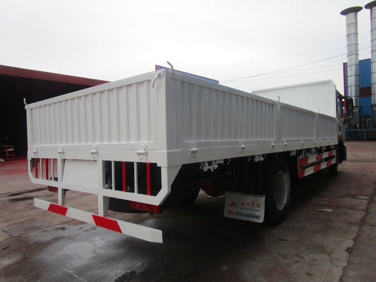 Sinotruk HOWO Heavy or Light Duty Cargo Truck with ISO Certification and Performance