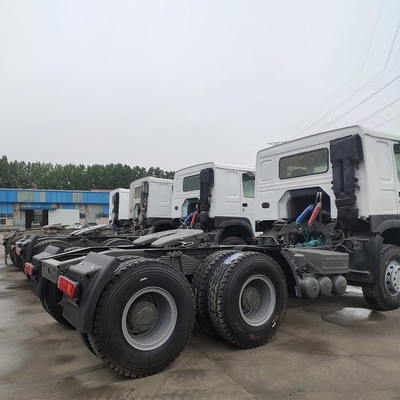 10 Wheels HOWO Tractor Truck Head with D12.42-20 Engine and 3.7 Speed Ratio