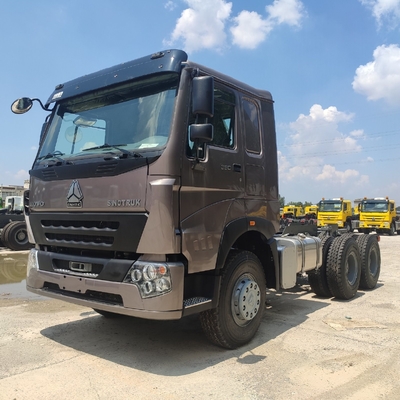 Sinotruk HOWO 3 Axles Tractor Truck Tower Truck for 21-30t Load Capacity Euro2 Emission