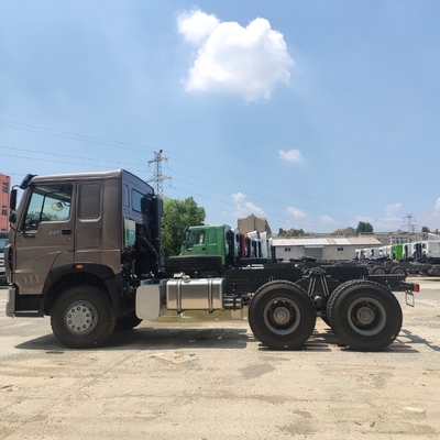Sinotruk HOWO 3 Axles Tractor Truck Tower Truck for 21-30t Load Capacity Euro2 Emission