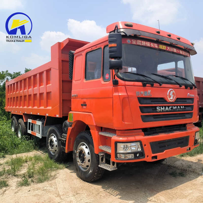 Sinoteuk HOWO 8X4 Dump Truck with Lifting Device Load Capacity 21-30t Strong Power