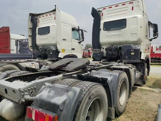 Euro 2 Emission Standard Used 2022 Year 6X4 HOWO 570HP Tractor Truck for Russian Market