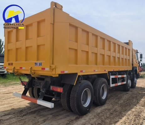 Front Lifting Style Sinotruk HOWO 8X4 Dump Truck with Large Capacity and Yellow Dumping