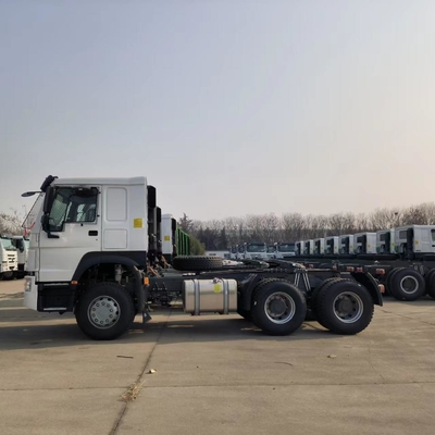 Big Load Capacity 3 Axles 6X4 HOWO Tractor Truck for Africa Traction Base 50 /90 Optional