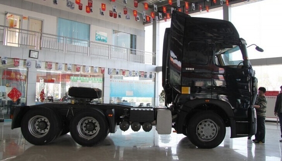 6×4 Manual Transmission Sinotruk HOWO T7h Used Trailer Head Prime Mover Tractor Truck