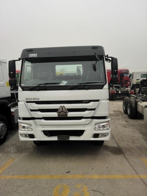 Radial Tire Design 371HP Used Sinotruk HOWO 6*4 Tractor Truck with 9 Tons Front Axle