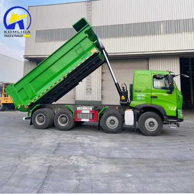 Second Hand Sinotruck HOWO 8X4 40-50 Tons Dump Tipper Truck with 300L Fuel Tanker