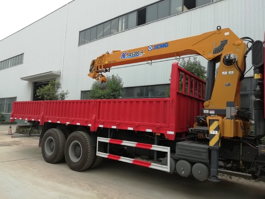 Versatile Sinotruk HOWO 6X4 Dump Truck with Crane Engine Wd615.47.D12.42 and Seats ≤5