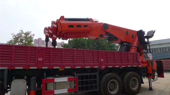 Versatile Sinotruk HOWO 6X4 Dump Truck with Crane Engine Wd615.47.D12.42 and Seats ≤5