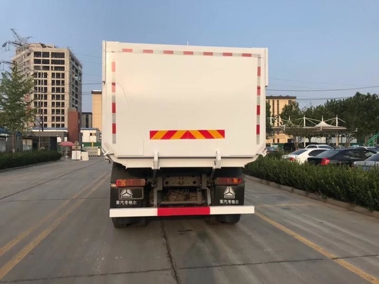 Powerful Diesel HOWO 10 Tyres Tipper/Dump Truck 6*4 with Large Capacity 25-30tons