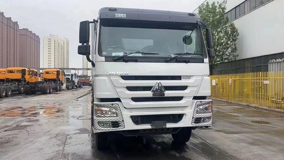 6X4 HOWO Tipper Truck Dump Trucks with Radial Tire Design and Load Capacity 21-30t