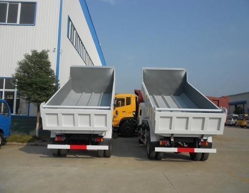 1-10 Tons Loading Weight Sinotruk HOWO 5t 4X2 Dump Truck Light for Customer Requirements