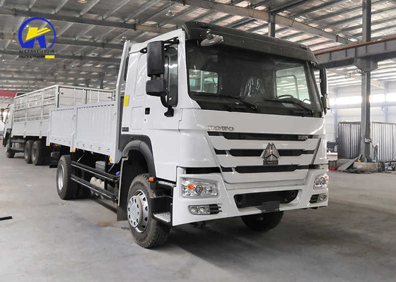 Used Sinotruk HOWO 4X2 6 Wheels Light Duty Cargo Truck for Diesel Engine Model Yn4102qbzl
