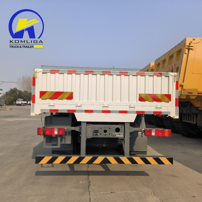 Tubeless Tire Design Sinotruk HOWO 8X4 Heavy Duty Cargo Truck with Wly6t46 Transmission