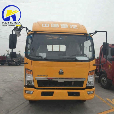 Sinotruk HOWO 4X2 Cargo Truck with Manual Transmission and 120L Fuel Tanker Capacity