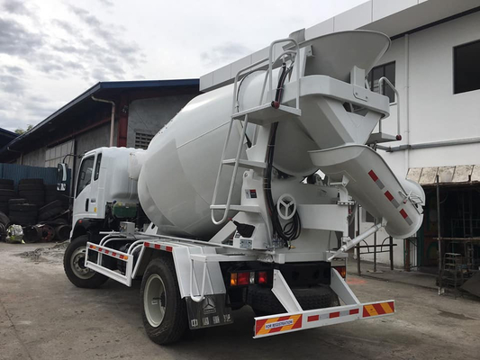 6 Wheel Small 4X2 3 Ton 5 Ton Concrete Mixer Truck Mini with Euro 4 Emission Standard