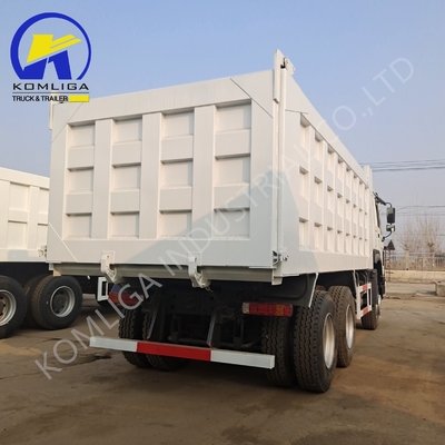 One Sleeper with A/C Sinotruk HOWO 10 Wheels 371HP Truck Dump 21-30t Load Capacity
