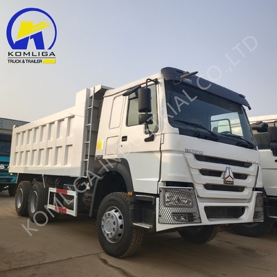 One Sleeper with A/C Sinotruk HOWO 10 Wheels 371HP Truck Dump 21-30t Load Capacity