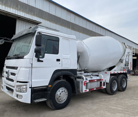 8m3 10m3 6X4 HOWO Used Bulk Cement Tanker Truck with 9 Displacement and Zf8118 Steering