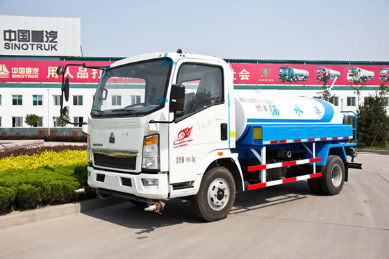 30T Payload Sinotruck HOWO 4X2 Mini 2000 Gallon Water Truck with D12.42 Engine