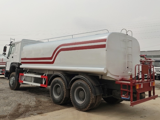 30T Payload Used Water Truck Tank Sinotruck HOWO 6X4 10 Wheel 375HP 20000 Liters