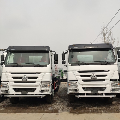 Sinotruck HOWO 371HP 6X4 Water Tank Truck with Engine Capacity＞8L and Durable Design
