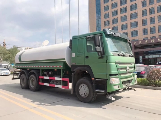 25m3 Oil Storage Capacity Sinotruck HOWO 6X4 Fuel Tank Truck with 2 Fire Extinguishers