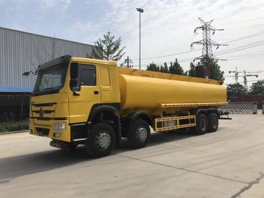 Sinotruck 12 Wheels HOWO 8X4 40000 Litre Fuel Tank Truck with 21-30t Load Capacity