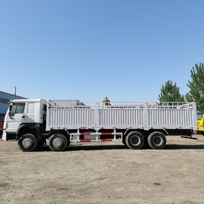 Sinotruck HOWO 30tons 40 Tons 8X4 6X4 Used Cargo Box Truck for and Safe Transportation