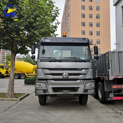 10 Wheeler Heavy Duty Sinotruck Cargo/Lorry Truck with Zz1257n4641 Model and ≤5 Seats