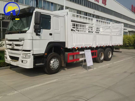 Second Hand Sinotruck HOWO 6X4 Mini Light Cargo Truck with Diesel Engine
