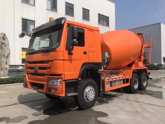 Manual Transmission 6-10 Cbm Sinotruk HOWO Mixer Truck with Double Reduction Drive Axle