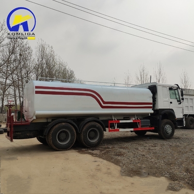 20 Cubic Meters Sinotruck HOWO 6X4 Sprinkling Water Tank Truck with Wd615.47 Engine