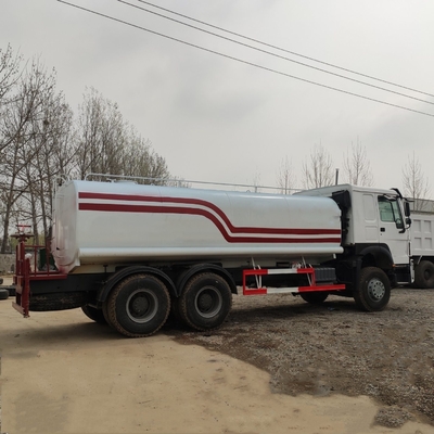 Sinotruk HOWO Water Tanker Truck with 15001 30000L Volume and ISO9000 Certification
