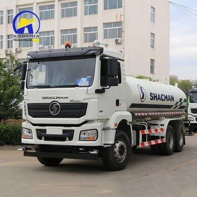 Manual Transmission Shacman Water Tank Truck Water Sprinkler Truck 9400*2550*3400 mm